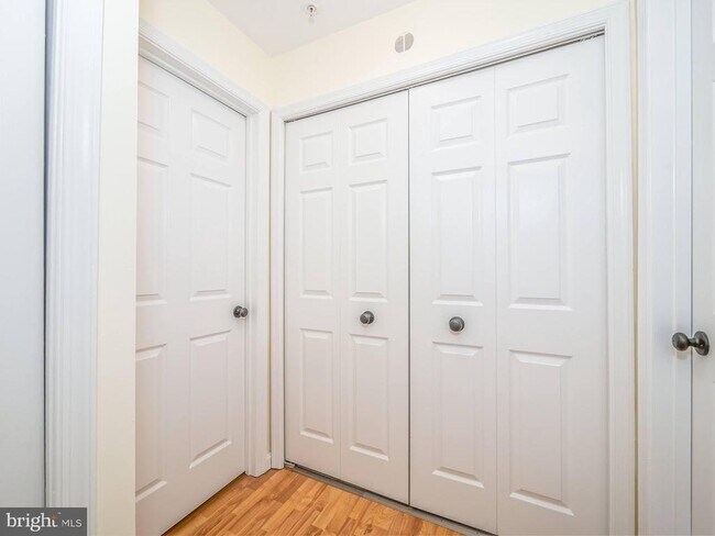 Building Photo - 12755 Fair Crest Ct