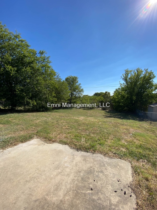 Building Photo - 2508 Westcliff Rd