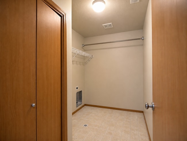 Building Photo - 4825 Northeast 124th Ct.