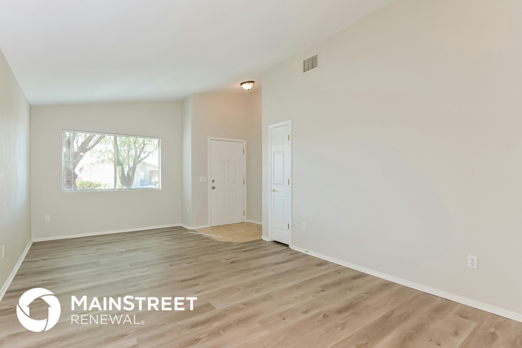 Building Photo - 7339 E Weeping Willow Dr