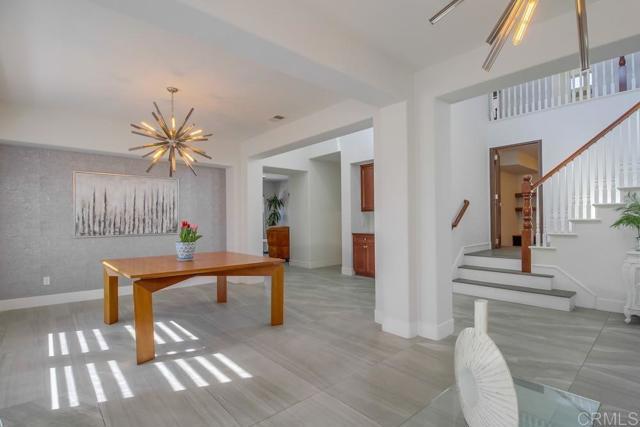 Building Photo - 262 Avenida Loretta