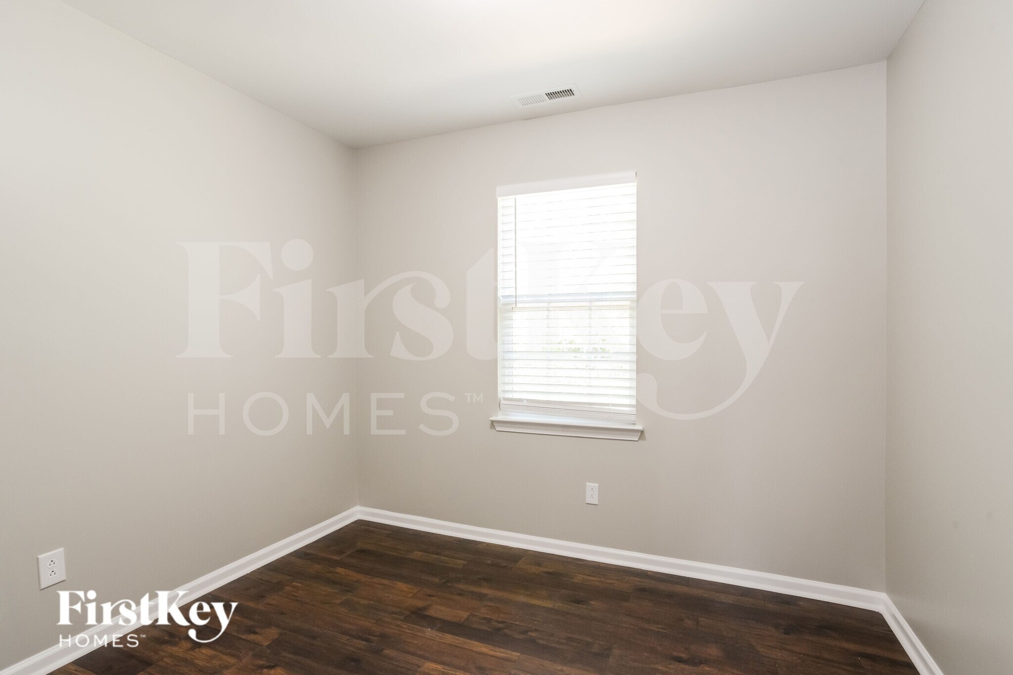 Building Photo - 4230 Chatterleigh Dr
