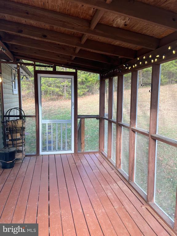 Building Photo - 265 Hill Climb Rd