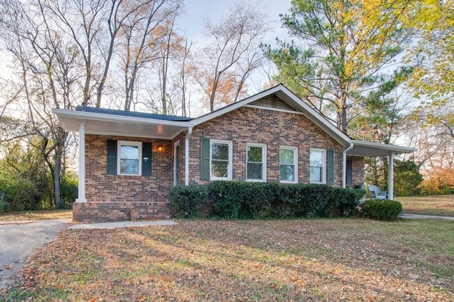 Building Photo - 2705 Wilson Dr NW