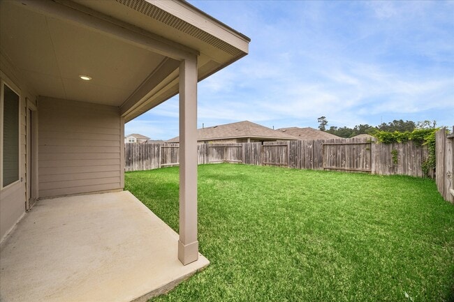 Building Photo - 16691 Lonely Pines Dr