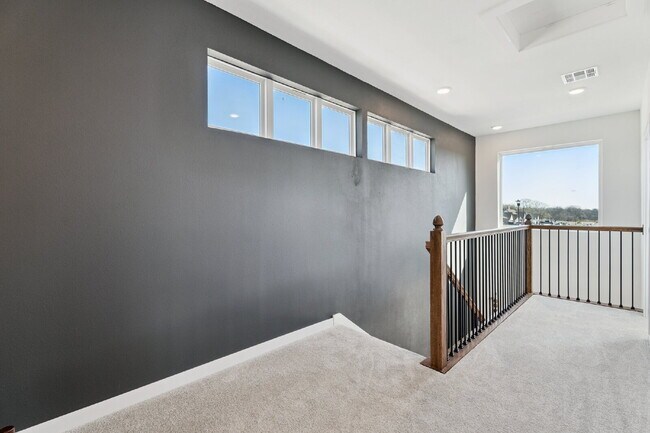 Building Photo - Fully Furnished Home in Broken Arrow