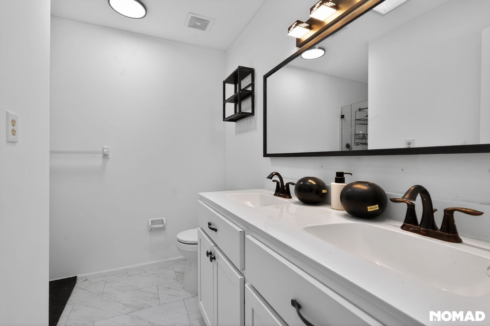 Building Photo - 102 Oak Glen Rd