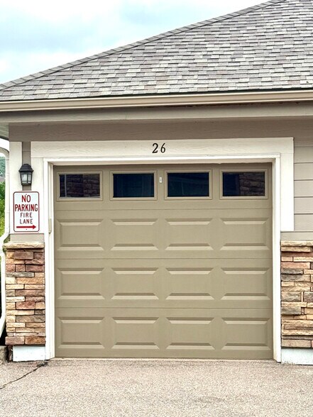 Building Photo - 1575 Olympia Cir