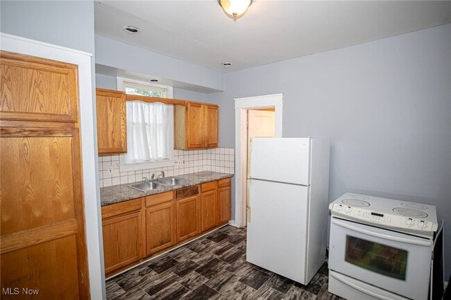 Building Photo - 276 Wildwood Ave