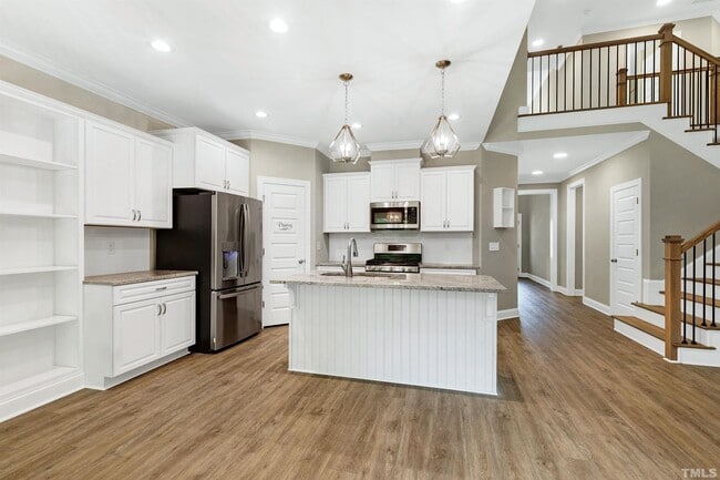 Building Photo - 3627 River Watch Ln