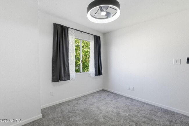 Building Photo - 4163 N 81st St