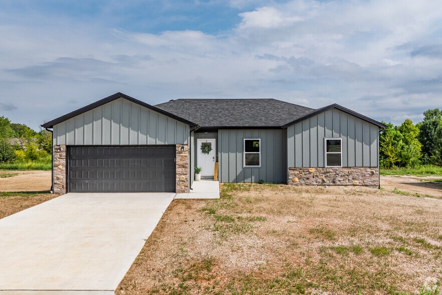 Building Photo - Summit Park