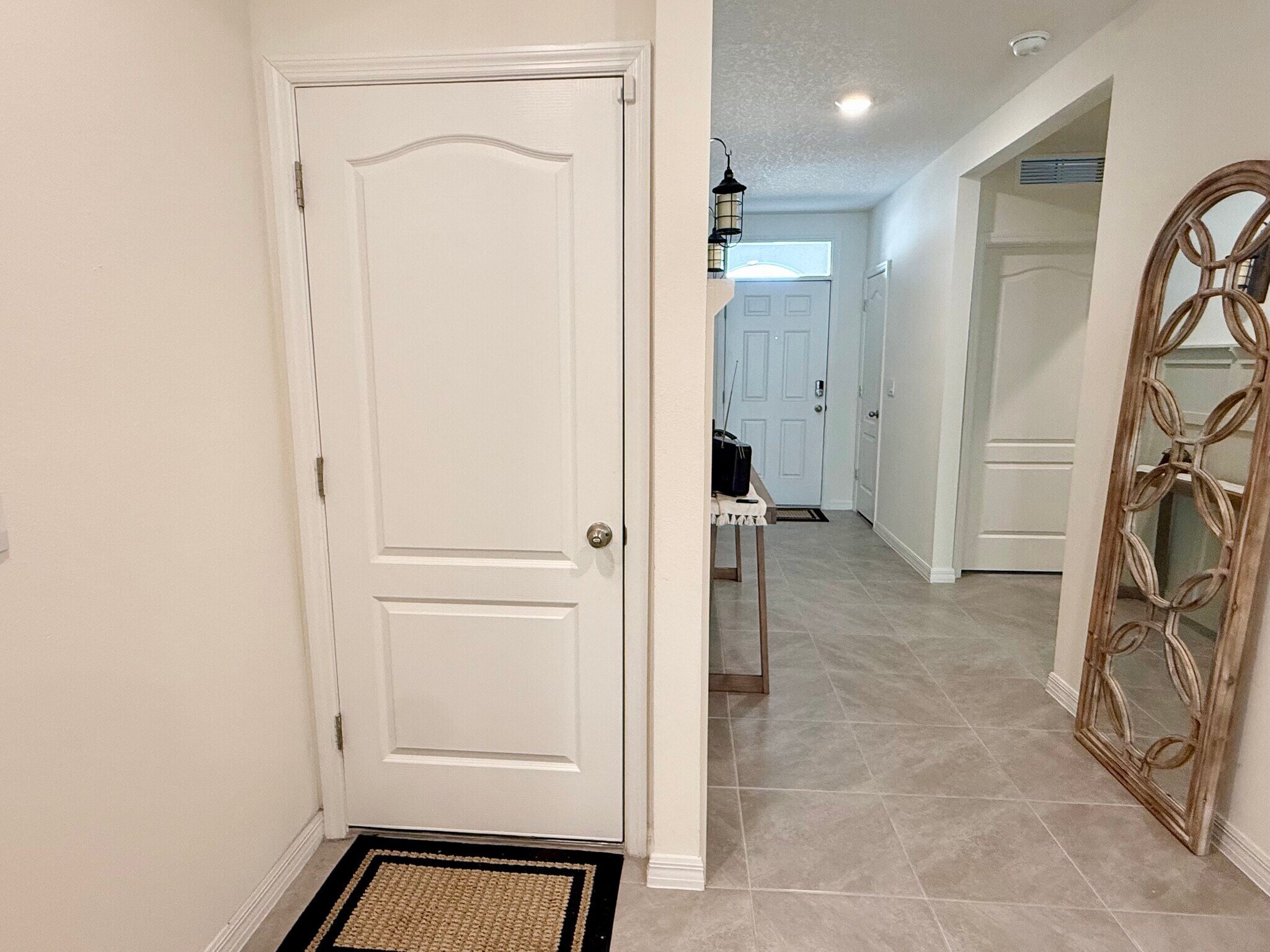 Building Photo - 13 Melogold Dr