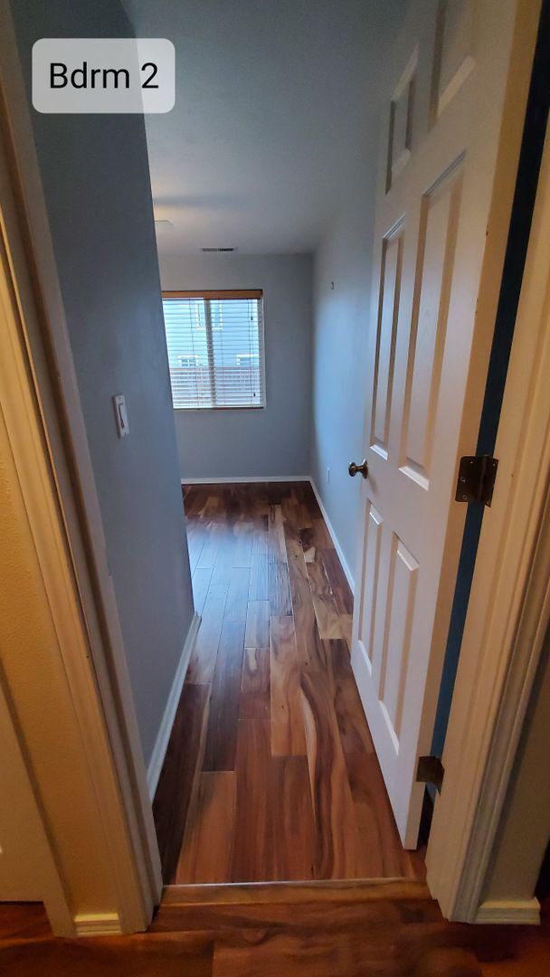 Building Photo - Charming 3 Bed, 2 Bath House with 2 Car Garage, Fenced Backyard and Central AC!