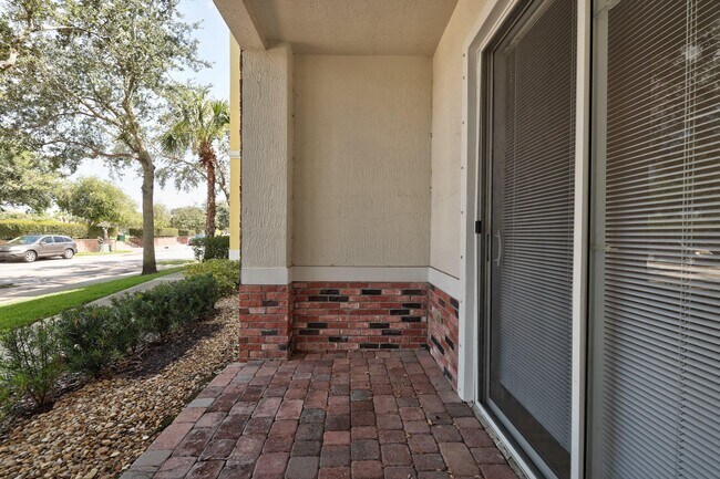 Building Photo - 10560 SW Stephanie Way