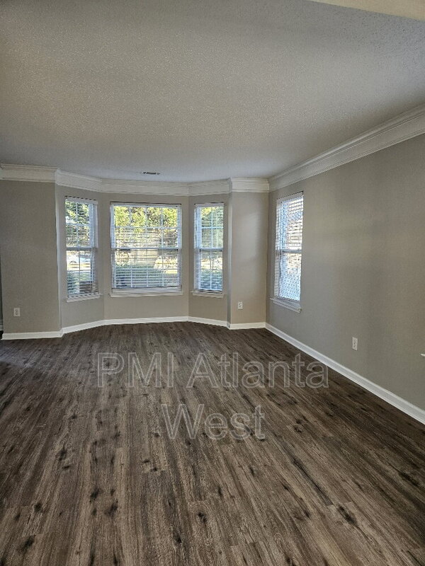 Building Photo - 1013 Odelle Cir