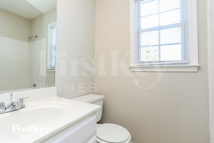 Building Photo - 4906 Riding Ridge Dr