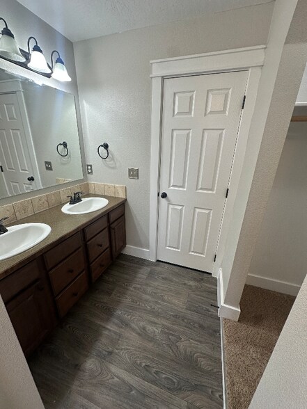 Building Photo - 2724 Sommersby Wy N