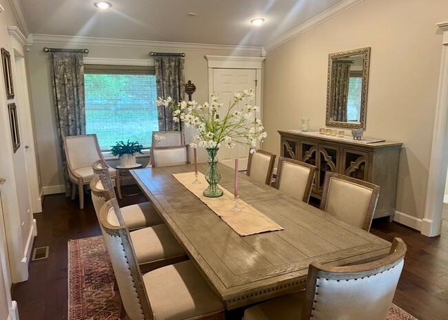 Building Photo - 243 Kate Dr