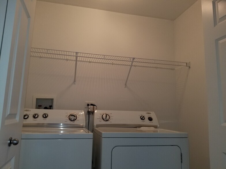 Building Photo - 1196 Megan Ct