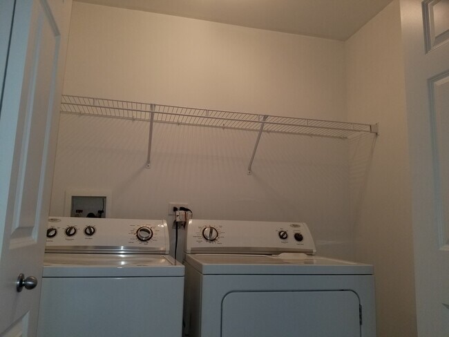 Building Photo - 1196 Megan Ct