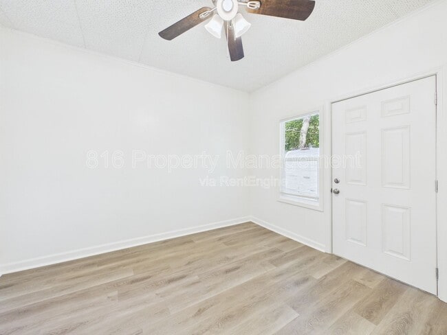 Building Photo - 4206 Vineyard Rd