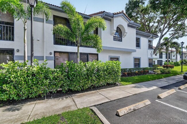 Building Photo - 5451 Verona Dr