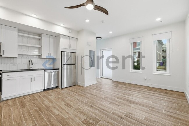 Building Photo - 245 Norwell St