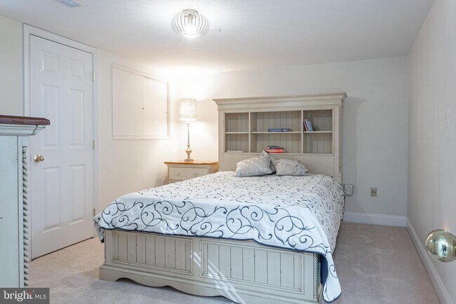 Building Photo - 4705 Rippling Pond Dr