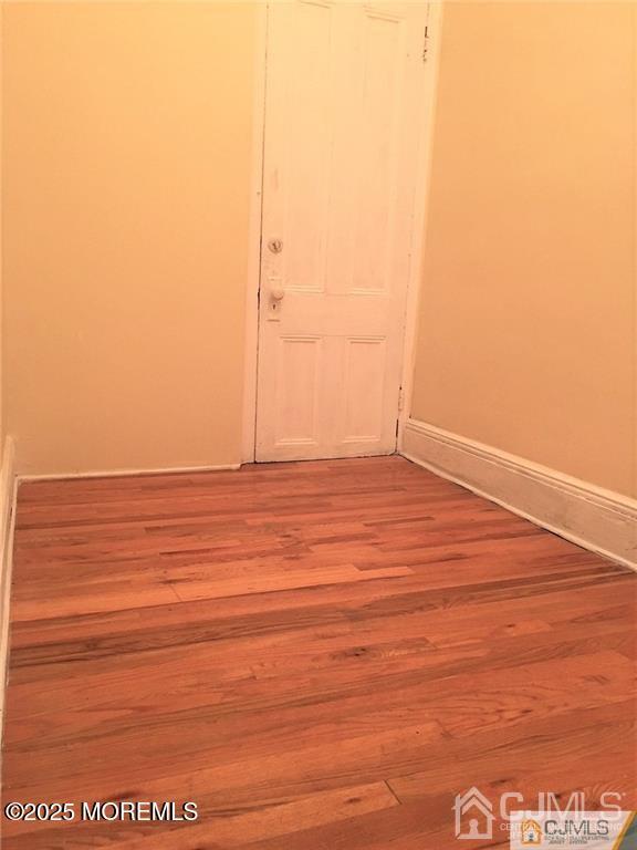 Building Photo - 207 Woodbridge Ave