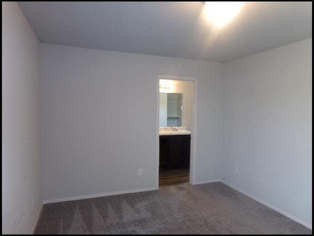 Building Photo - 1304 Yarrow Dr