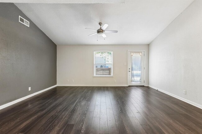 Building Photo - 4523 Avenue H