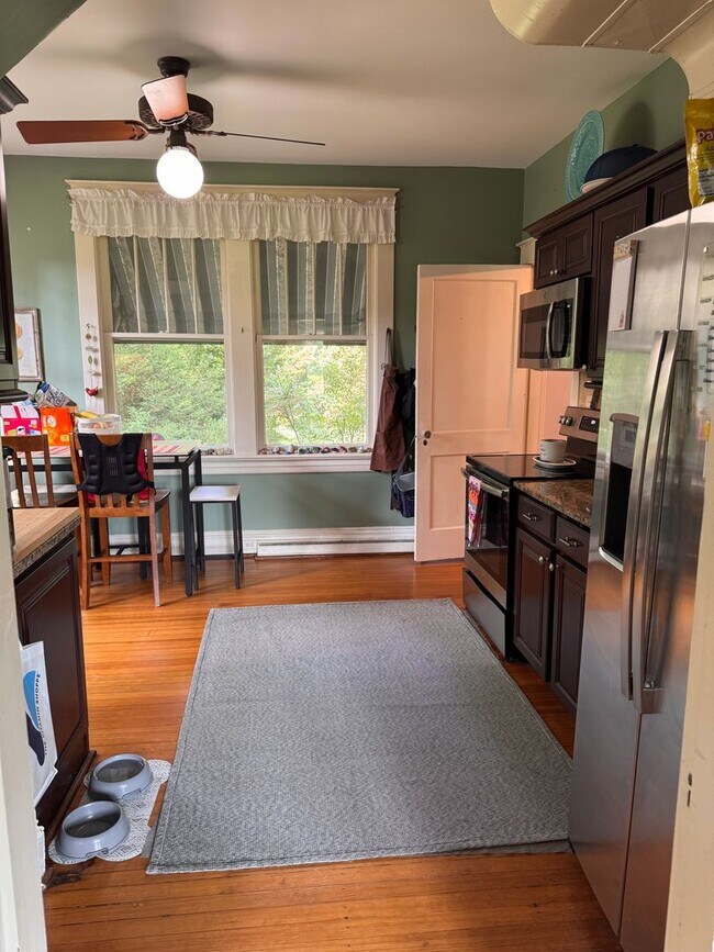 Building Photo - 4 Bedroom || 3 Bathroom Home on 2 Acres