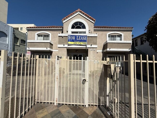 Interior Photo - Schrader Apartments, LLC