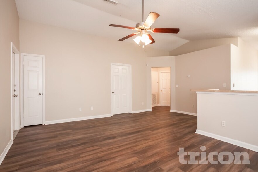Building Photo - 3110 Boynton Dr