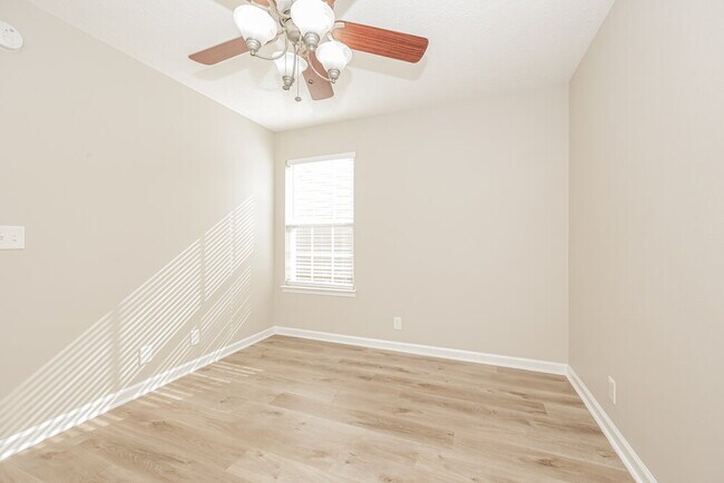 Building Photo - 1966 Odessa Ave