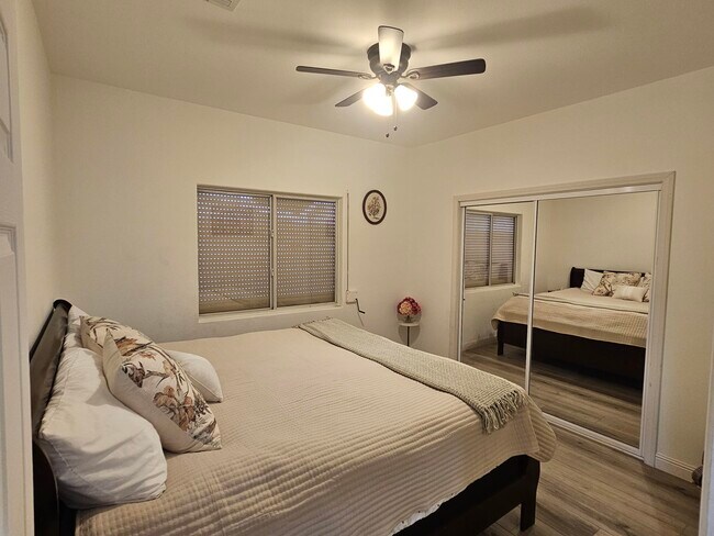 Building Photo - 68520 Risueno Rd