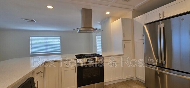 Building Photo - 4095 14th St NE