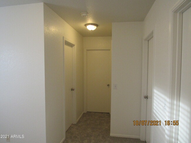 Building Photo - 2311 E Hazeltine Way