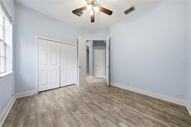 Building Photo - 11916 Camden Park Dr
