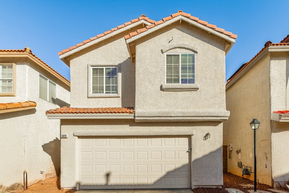 Building Photo - 3020 Sunrise Bay Ave