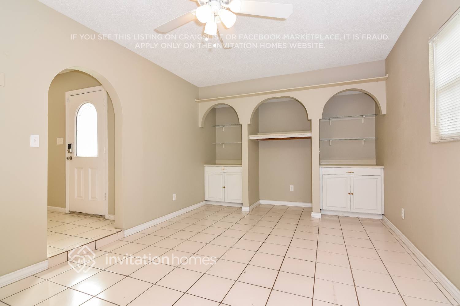 Building Photo - 3221 W Grove St