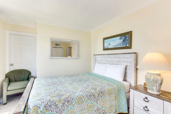 Building Photo - 2500 N Ocean Blvd