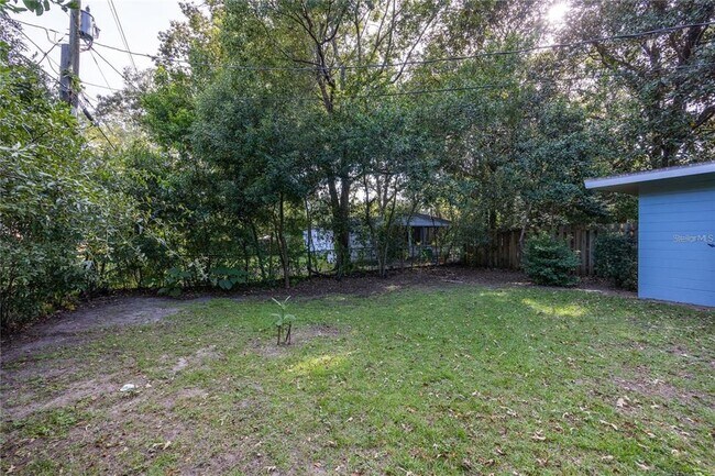 Building Photo - 601 NW 34th Ter