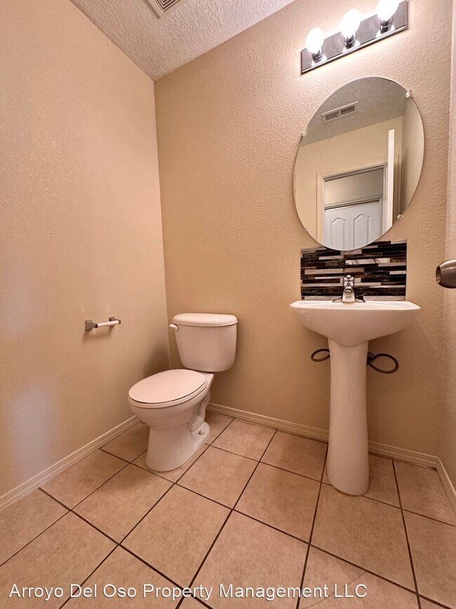 Building Photo - 3 br, 3 bath House - 790 Purple Aster Aven...