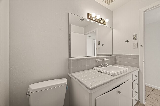 Building Photo - 6426 Mobud Dr