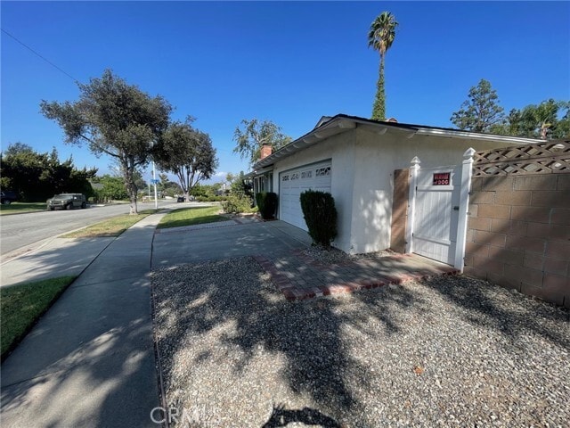 Building Photo - 15702 Del Prado Dr
