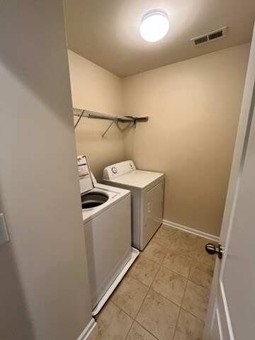 Building Photo - 7043 Woodsbay Lane