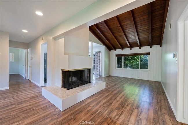 Building Photo - 3202 Belvedere Dr