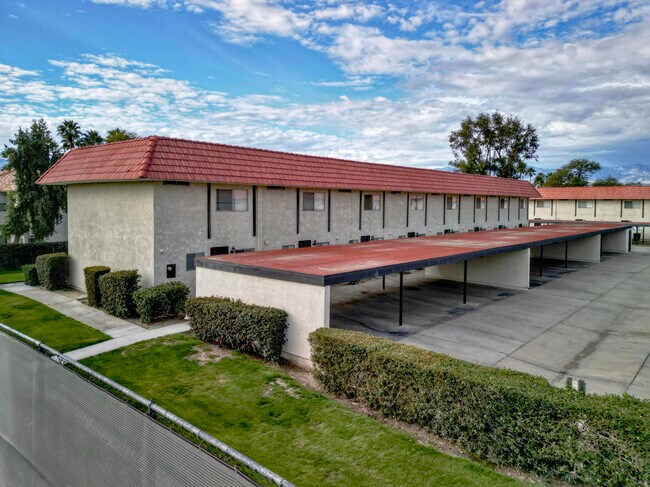 Building Photo - 40215 Harris Ln